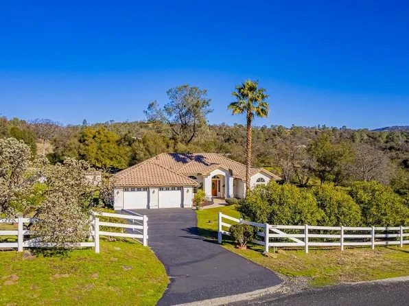 44571 Oak Springs Ln, Coarsegold, CA 93614