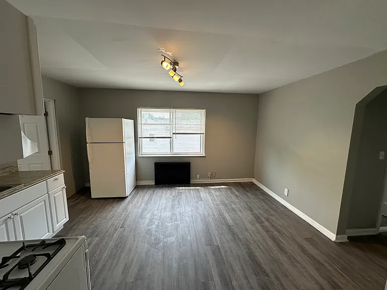 2921 Marshall Ave #2 — Photo 8