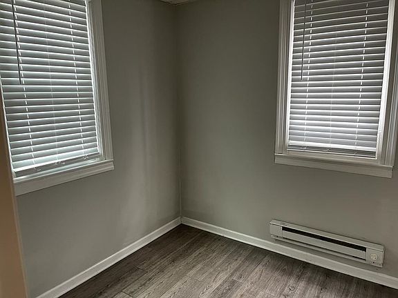 5th image of 231 Blaine Ave #1