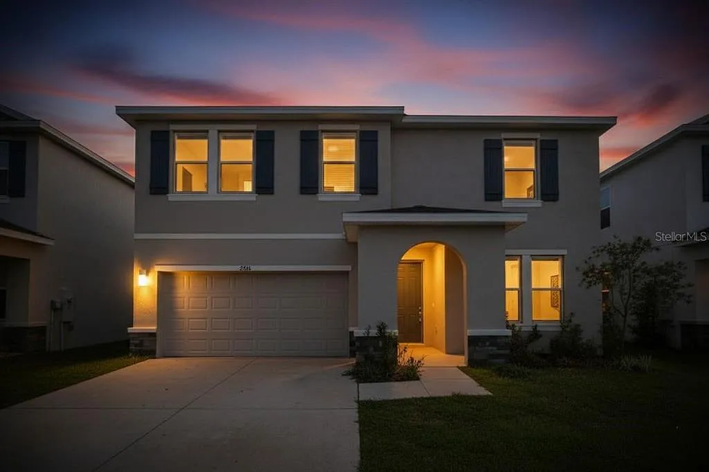5 bed, 3.5 bath, 2934 sqft, $2,900 — Photo 2