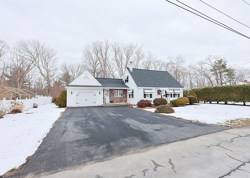 1st image of 7 Idlewood Dr