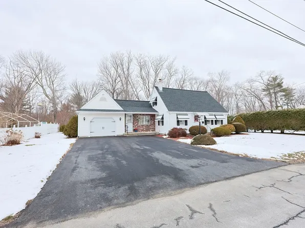 7 Idlewood Dr, Auburn, MA 01501