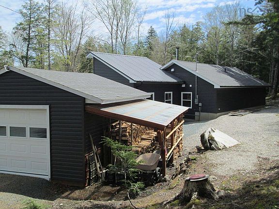 5th image of 227 Somerset Rd