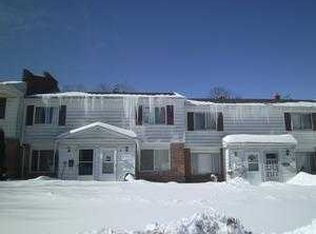 4680 Country Ln APT 72, Warrensville Heights, OH 44128