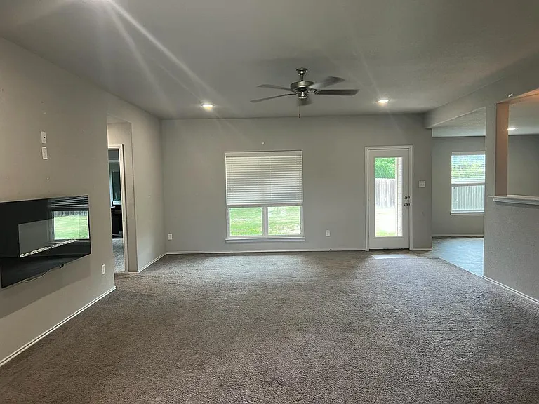 2428 Nolan Creek St — Photo 28