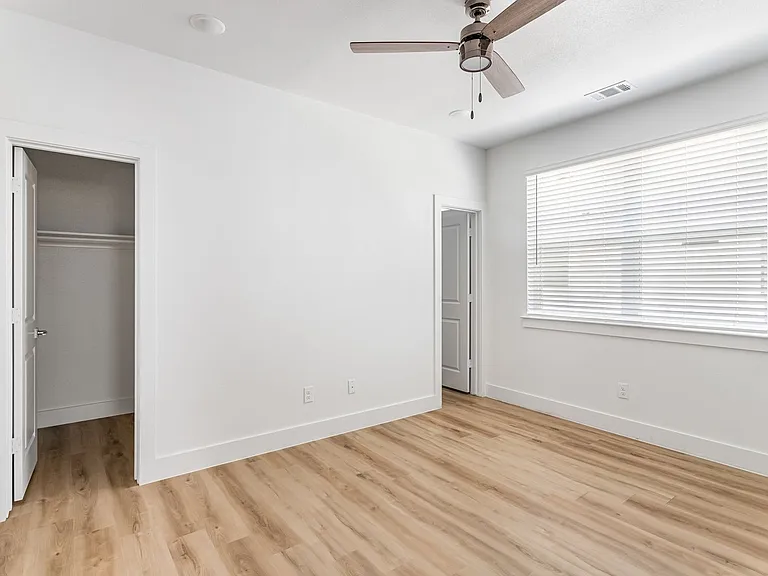 2505 Benbrook Blvd #504 — Photo 21