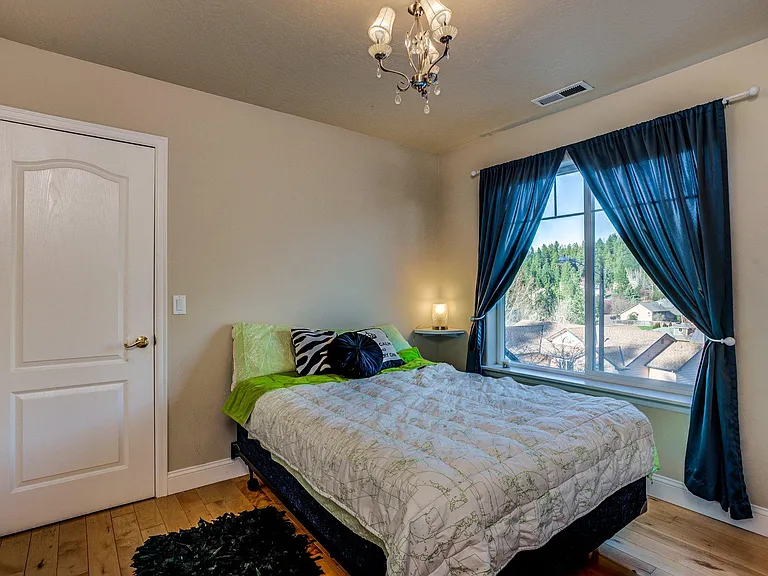 953 N Armstrong Dr — Photo 16