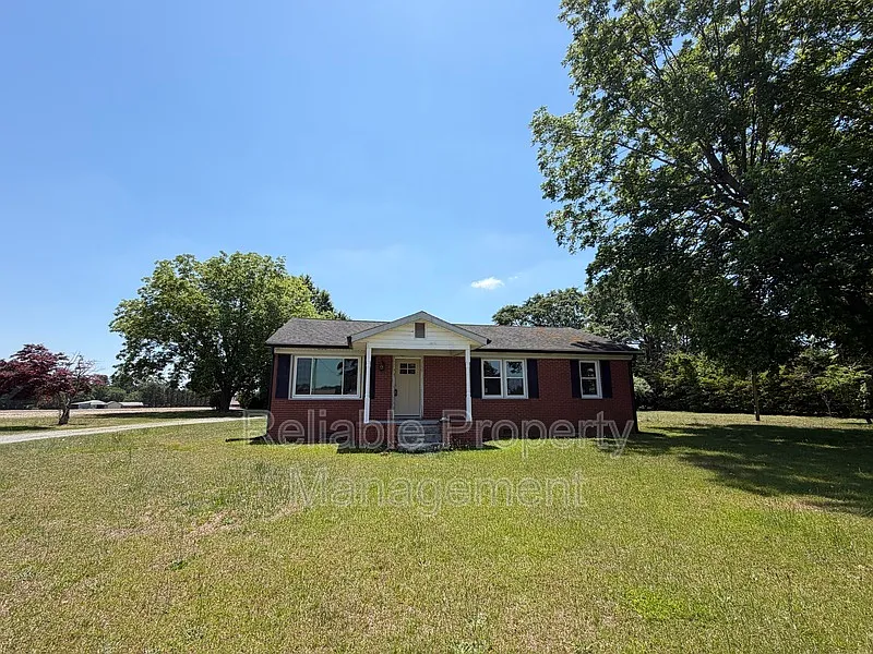 1638 Evans Rd