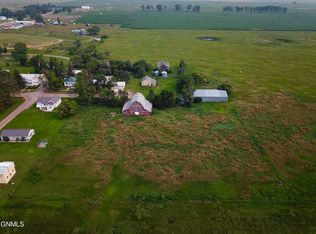 215 3rd St E, Zeeland, ND 58581