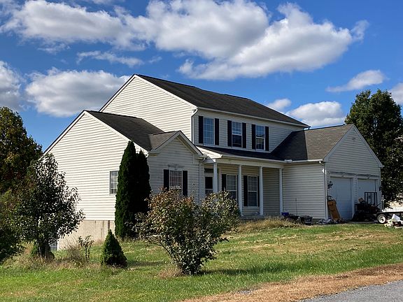 3rd image of 79 Thayers Gull Dr