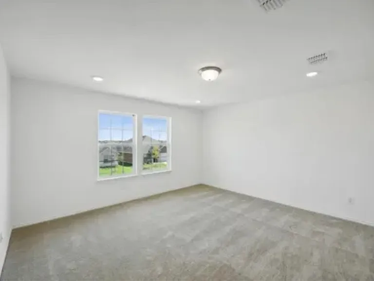 701 Union Dr — Photo 7