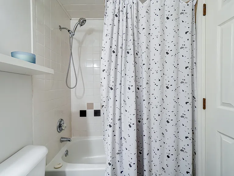 8064 Hetz Dr — Photo 31