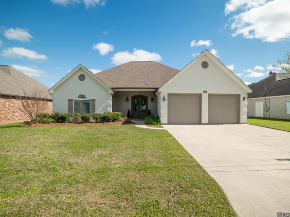 14164 Bayou Terrace Dr, Saint Amant, LA 70774