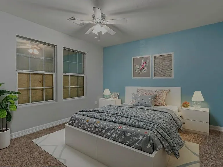 7902 Dyer St — Photo 3