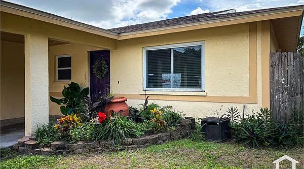 3 bed, 1087 sqft, $1,900 — Photo 2