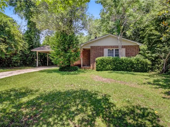 114 Stratford Dr, Warner Robins, GA 31088