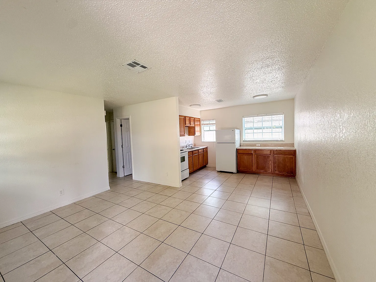 1972 Coral Way — Photo 3