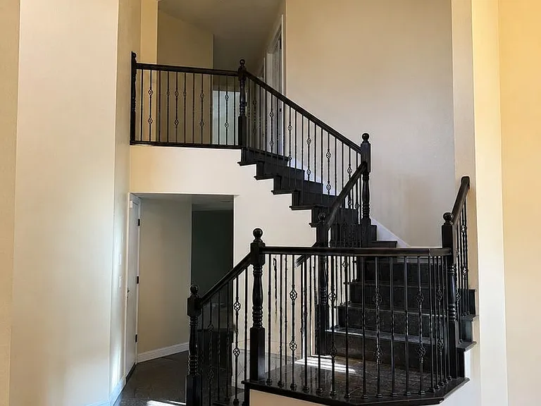 742 Rambleton Dr — Photo 5