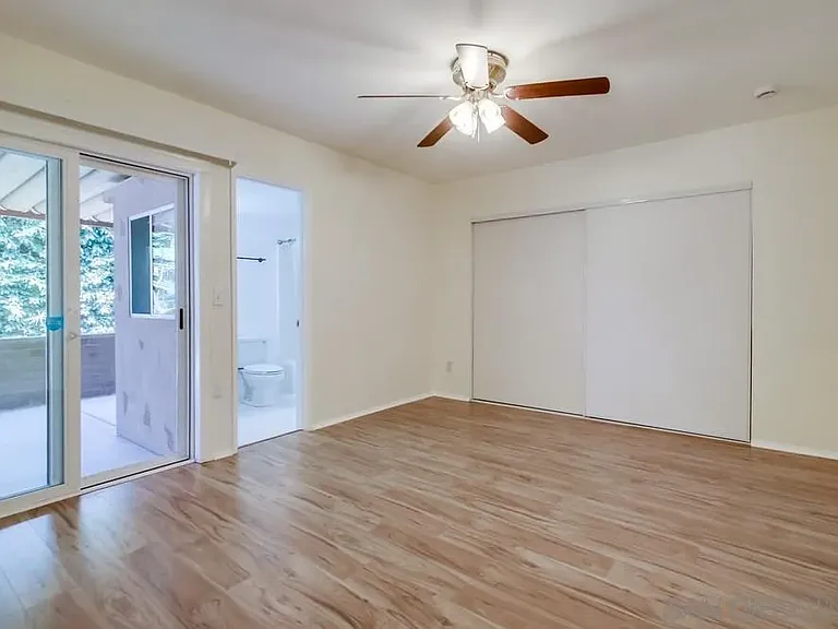 1712 Bervy St — Photo 35
