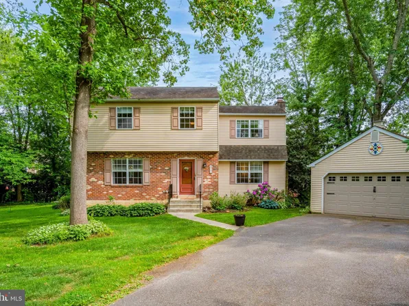 6 Copples Ln, Wallingford, PA 19086