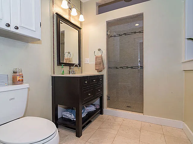 338 E St #1 — Photo 7