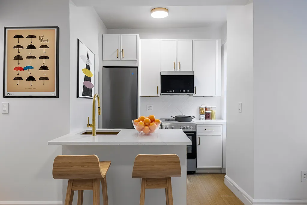 244 West 72nd Street — Photo 2