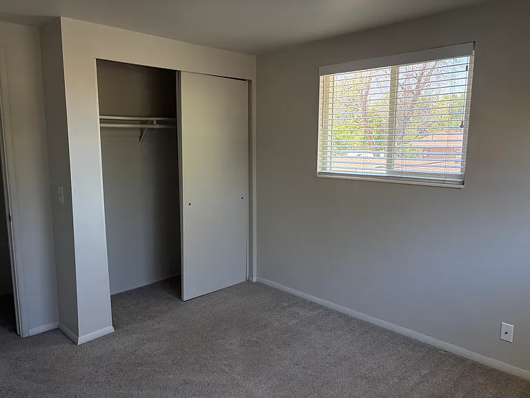 2138 E 6320 S — Photo 12