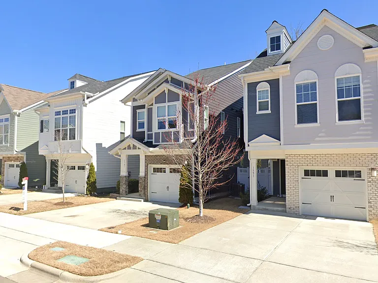 1351 Brown Velvet Ln — Photo 18