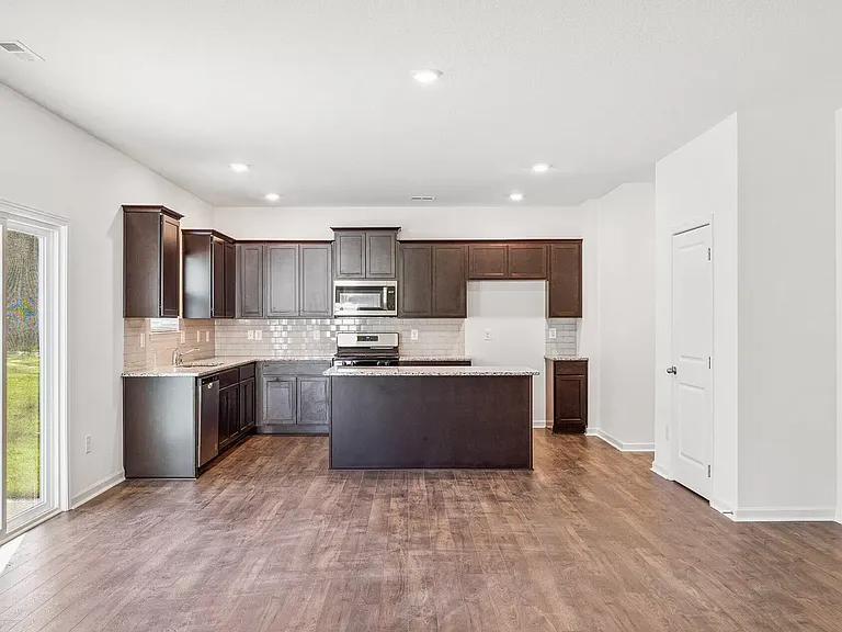 528 Hayley Marie Ln — Photo 6