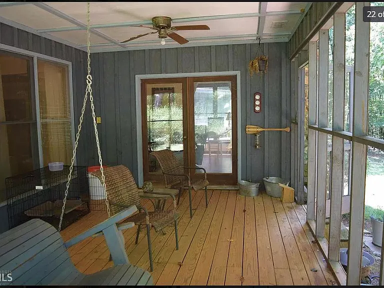 233 Linda Ln — Photo 10