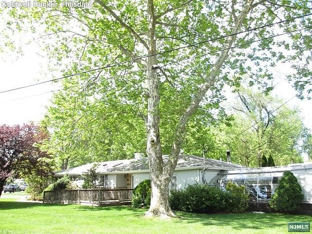 1st image of 42 Eagle Dr