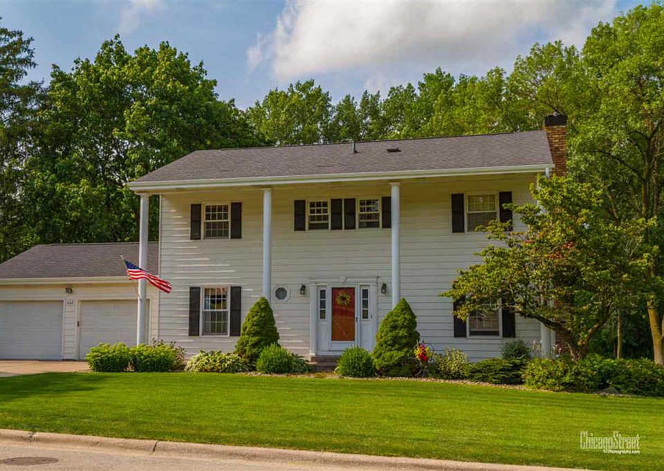 1st image of 662 Oakwood Pl