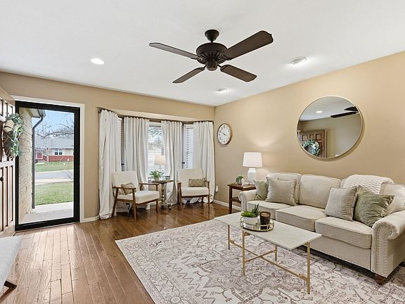 5th image of 2141 N Parkridge Ct