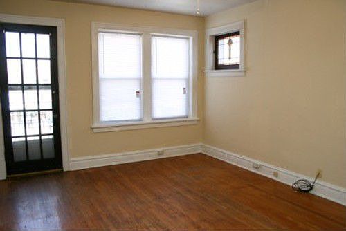 3rd image of 5034-5036 Mardel Ave