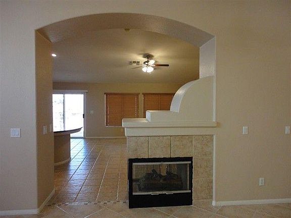 5th image of 3416 W Hammer Ln #1