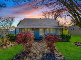 910 E South St, Albion, IN