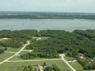 8301 NW Woodfield Rd, Johnston, IA 50131