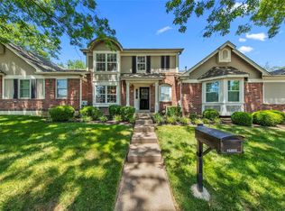 15803 Kersten Ridge Dr, Chesterfield, MO 63017
