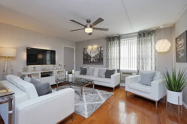 Sold by Remax Edge | media 2