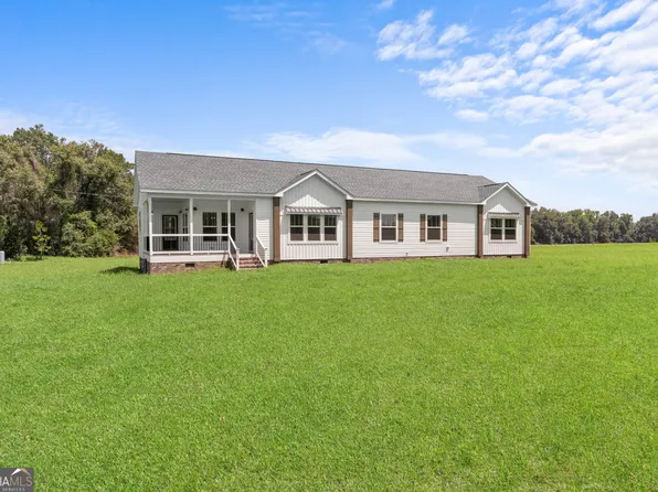 562 Sinkhole Rd, Register, GA 30452