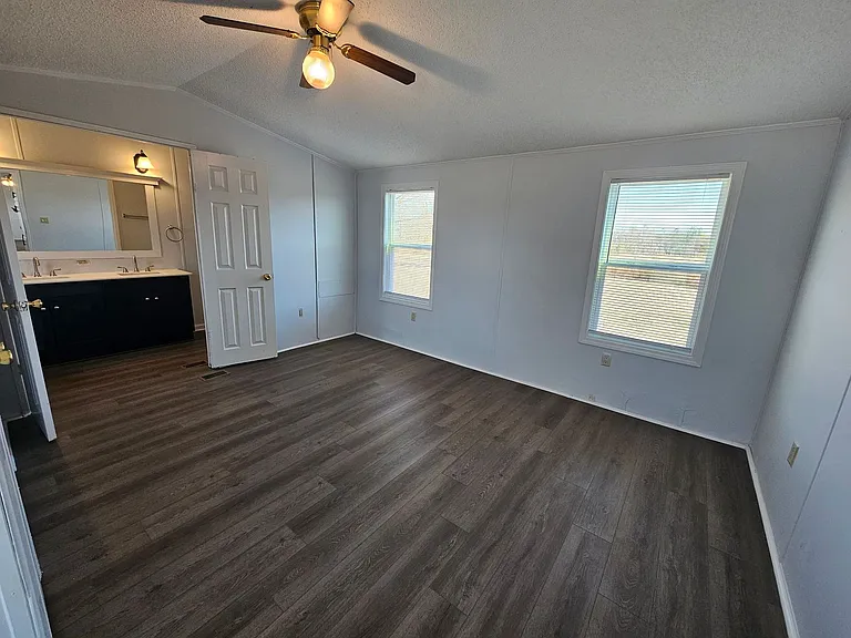 3705 Rosser Pittman Rd — Photo 6