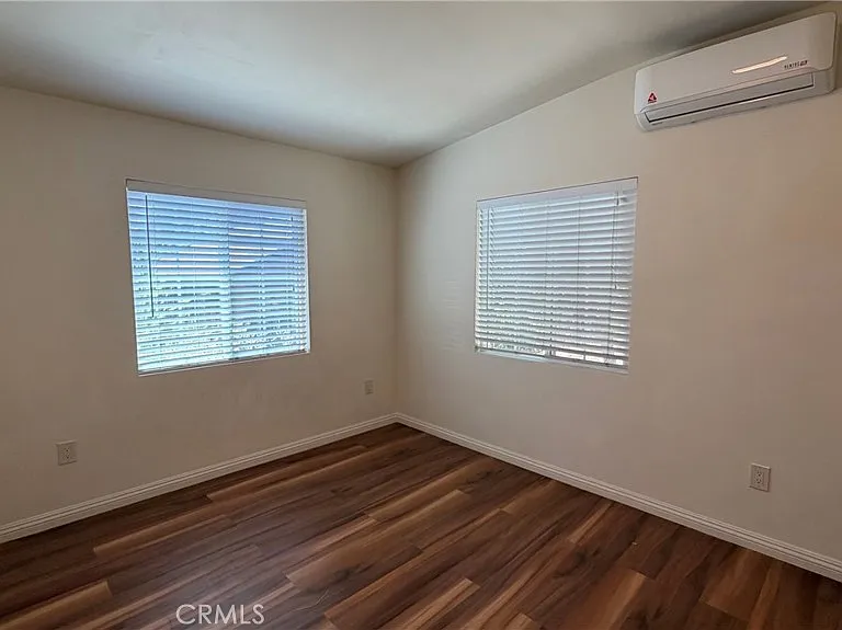 8169 Blewett St — Photo 6
