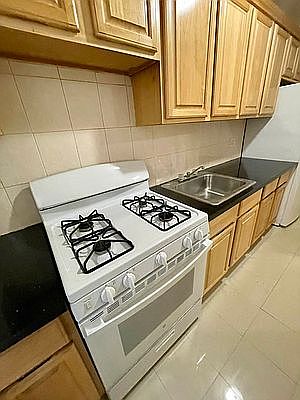 1st image of 14018 Burden Cres APT 201