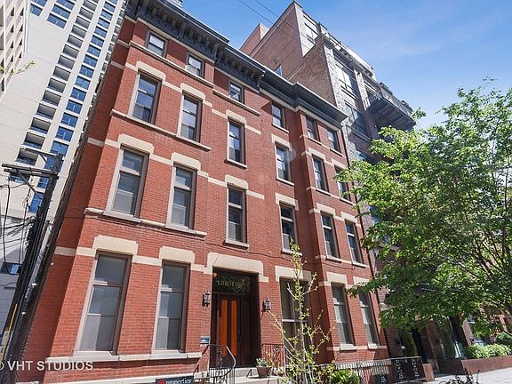 2nd image of 158 W Huron St APT 4C