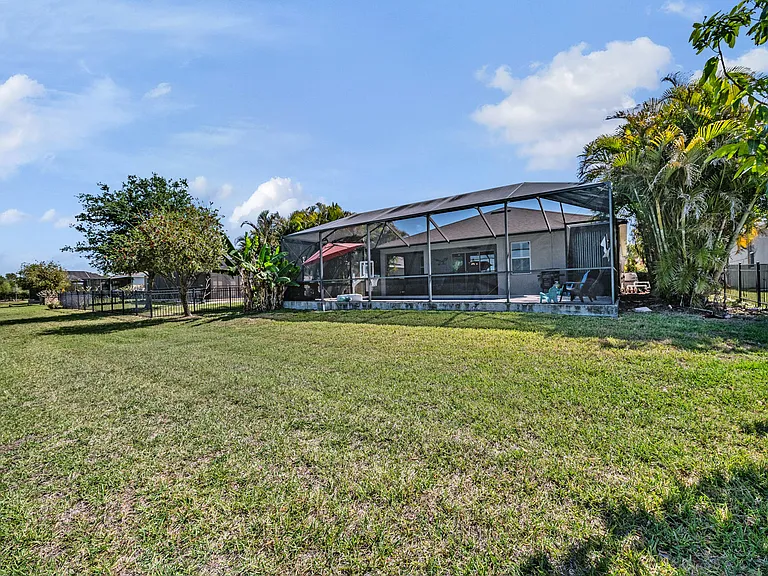 6420 Triton Ln — Photo 17