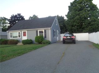 48 Oak Tree Ave, Warwick, RI 02886