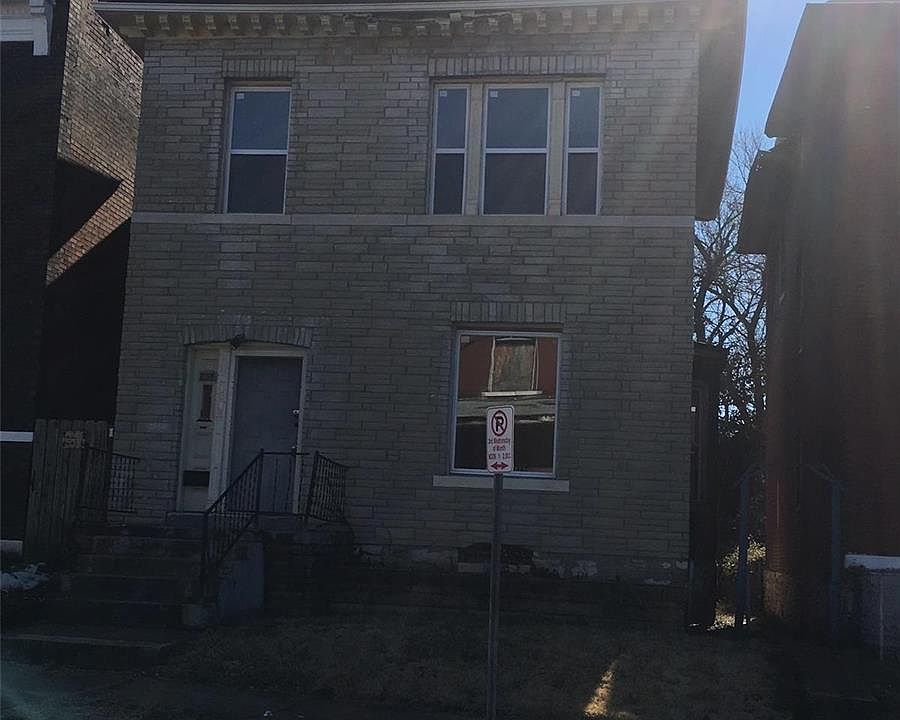 1st image of 1318 Blackstone Ave