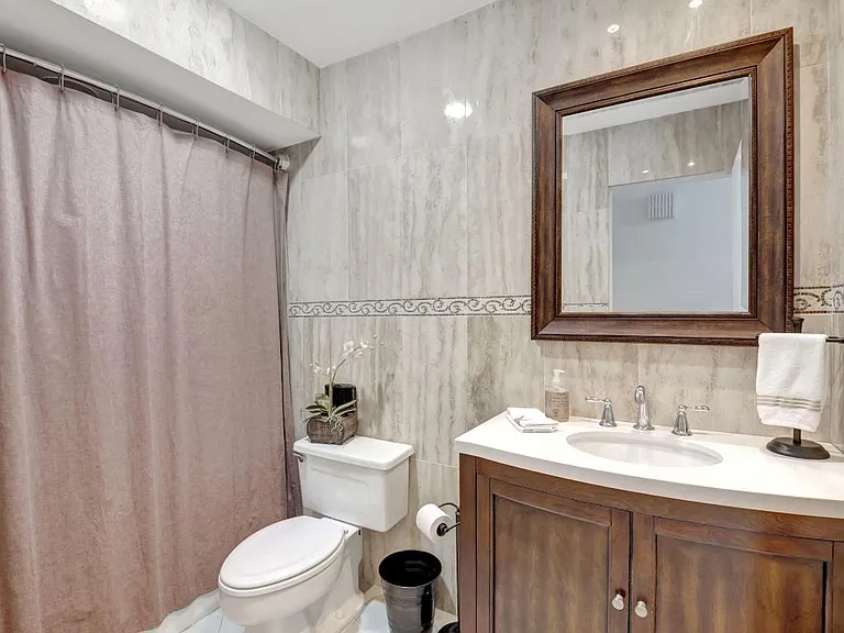 902 Foxpointe Cir — Photo 25