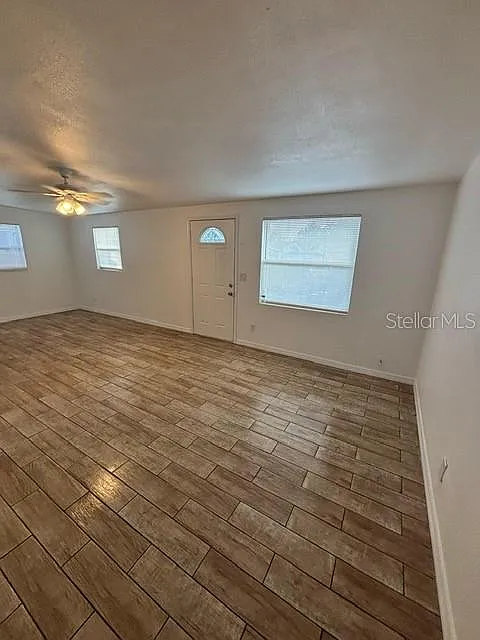 3 bed, 2.0 bath, 1180 sqft, $1,550 — Photo 4