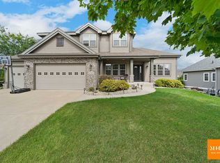 1222 Woodbridge Trl, Waunakee, WI 53597